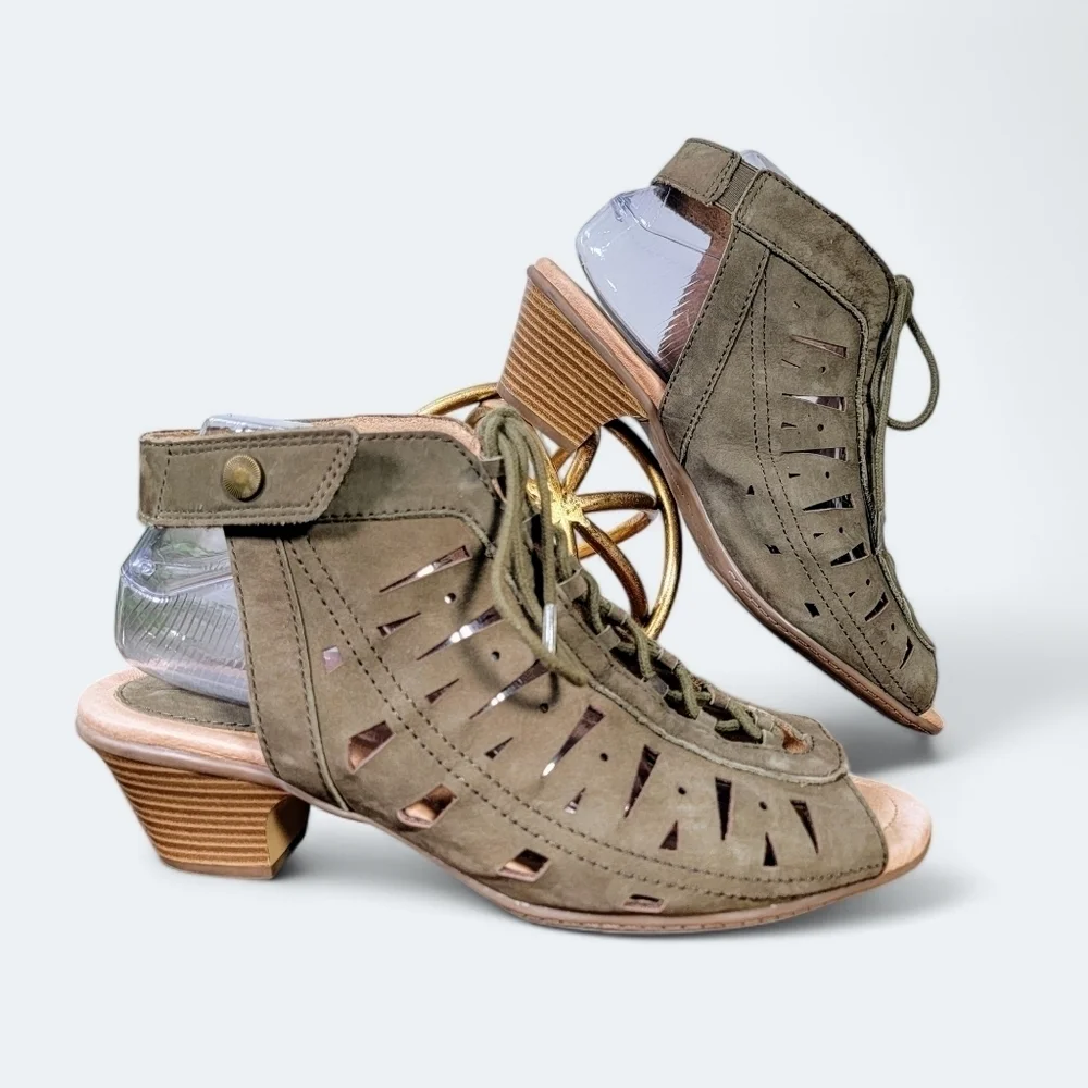Earth Olive Green Leather Heeled Sandals Oerforated Design Lace up Size 9 D Wide